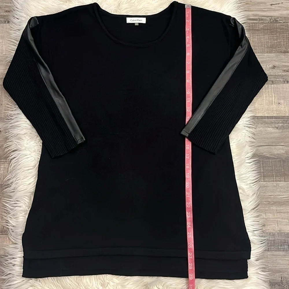 Calvin Klein wool blend tunic sweater with faux leather sleeve detail L - Picture 6 of 9